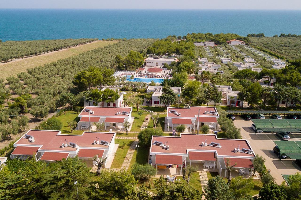 Villaggio Baia Del Monaco Manfredoine Extérieur photo