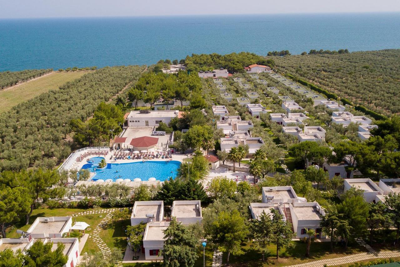 Villaggio Baia Del Monaco Manfredoine Extérieur photo