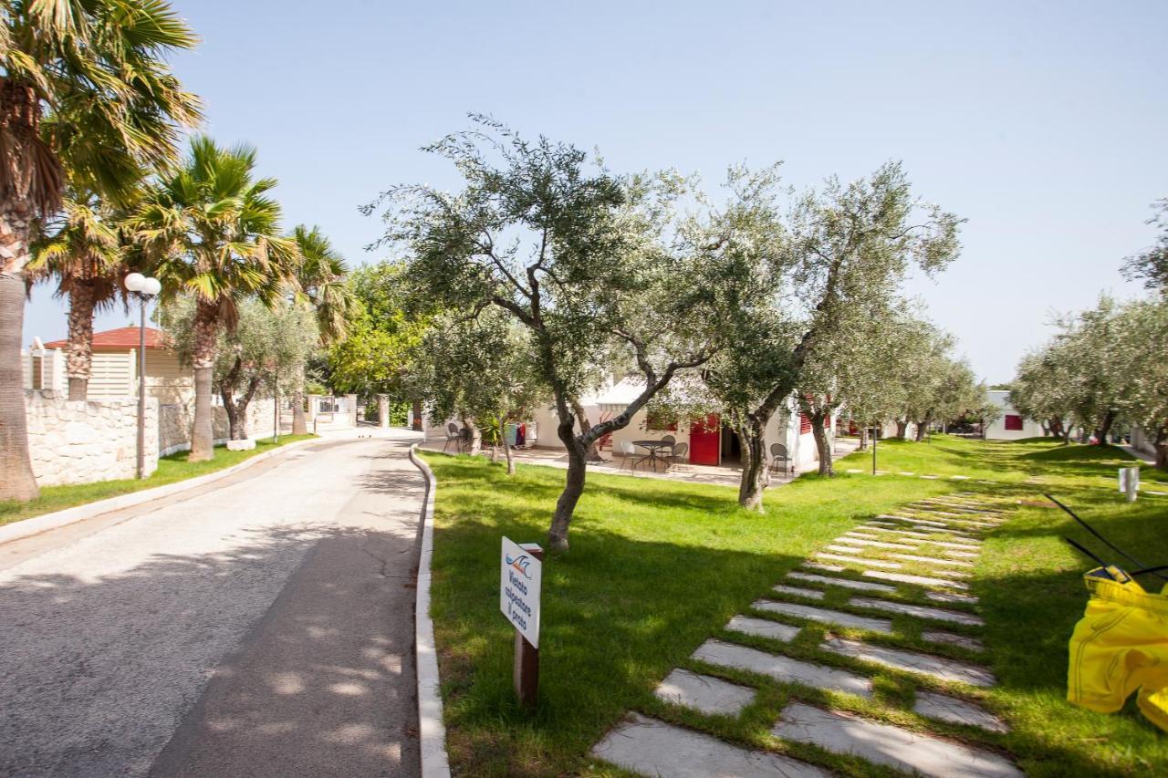 Villaggio Baia Del Monaco Manfredoine Extérieur photo