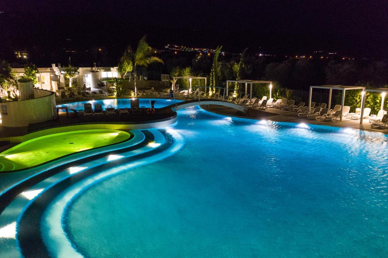 Villaggio Baia Del Monaco Manfredoine Extérieur photo
